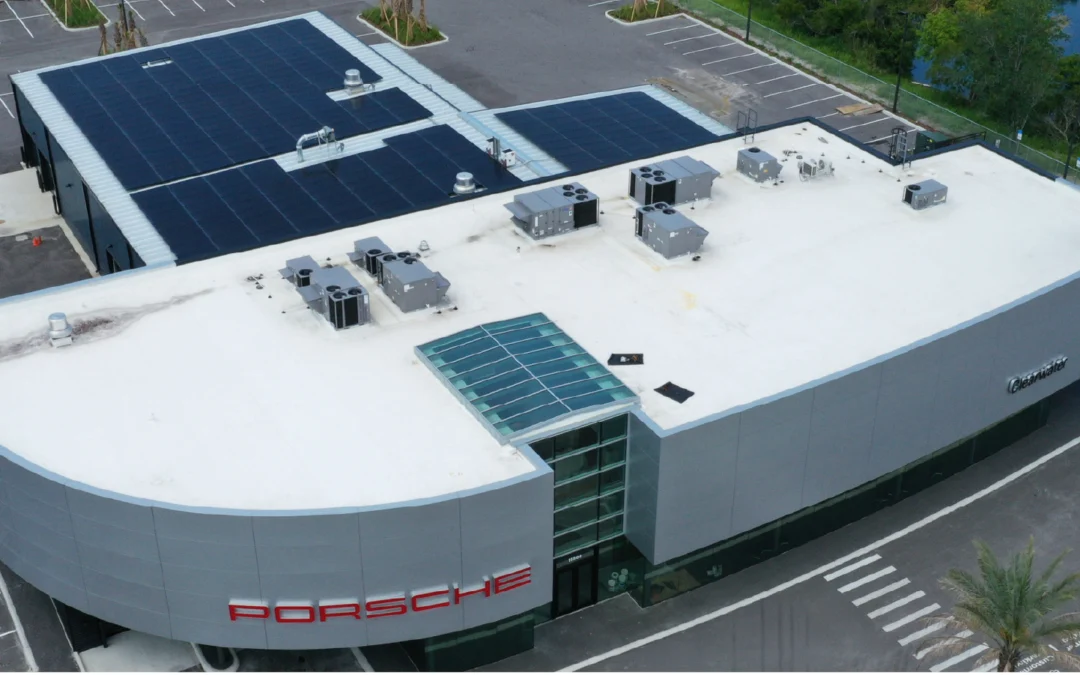 Peak hurricane season: What commercial solar and battery storage keeps businesses open when the grid goes dark
